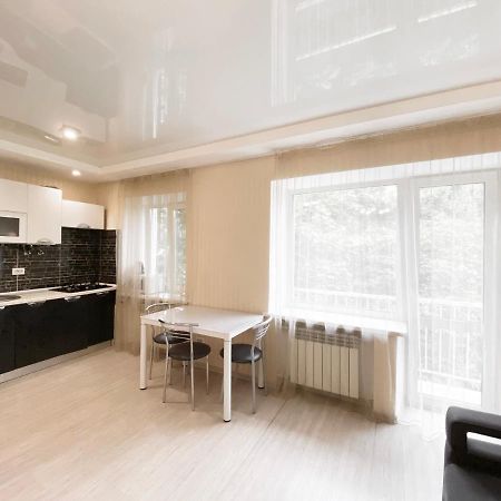 Spacious 1-Bedroom Near Most City Center 第聂伯罗彼得罗夫斯克 外观 照片